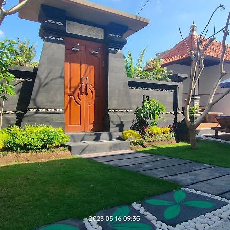 Konex Homestay Canggu Exterior foto